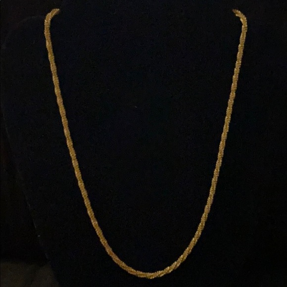 Beautiful gold chain - Picture 2 of 3